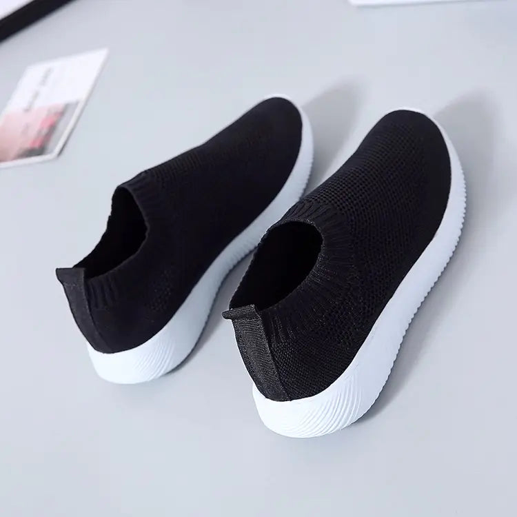 Breathable Mesh Slip-On Round Toe Flat Shoes