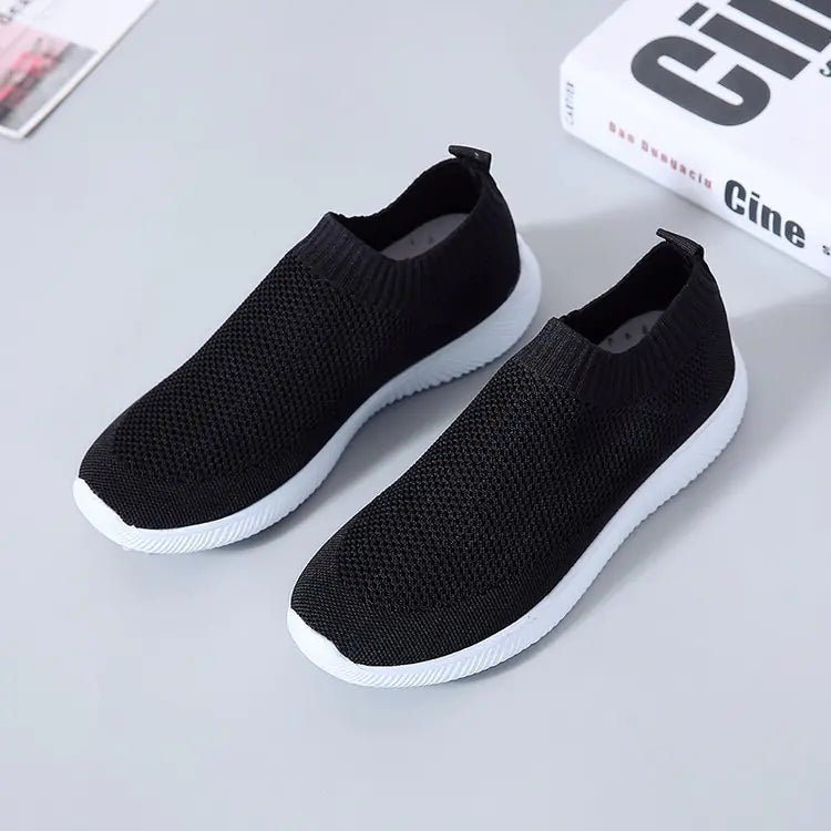 Breathable Mesh Slip-On Round Toe Flat Shoes