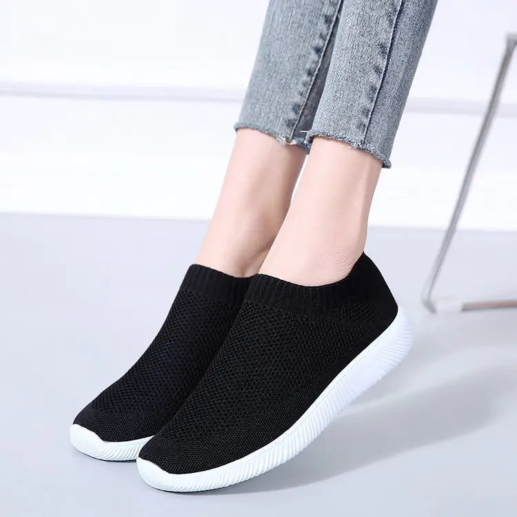 Breathable Mesh Slip-On Round Toe Flat Shoes
