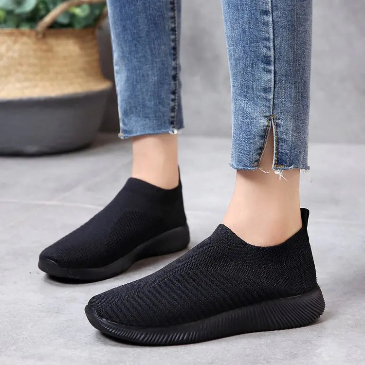 Breathable Mesh Slip-On Round Toe Flat Shoes