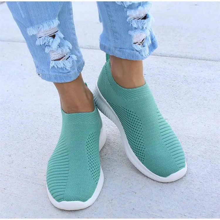 Breathable Mesh Slip-On Round Toe Flat Shoes